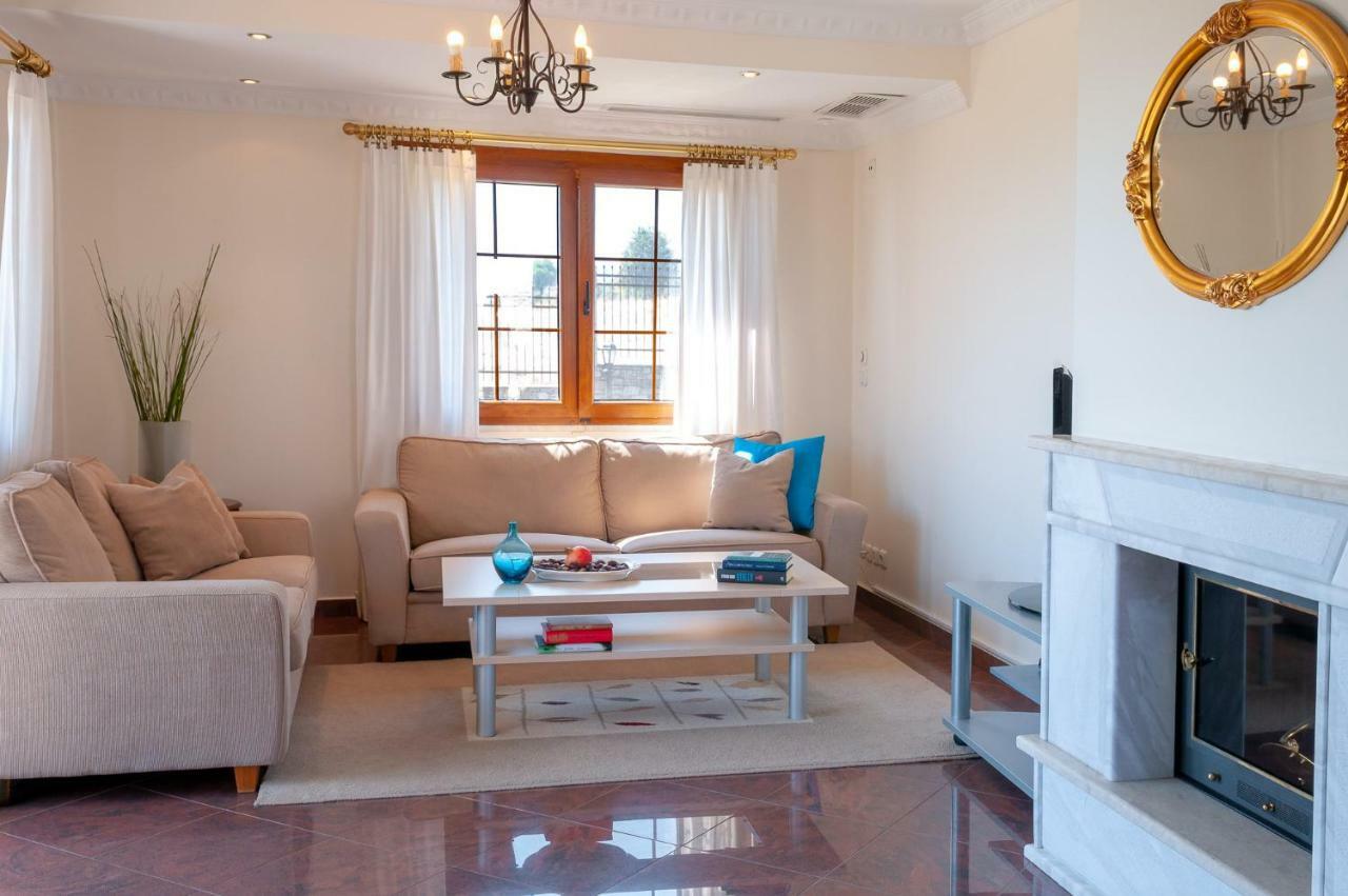 Olympus Pantheon Luxury Villas Leptokaryá Eksteriør billede